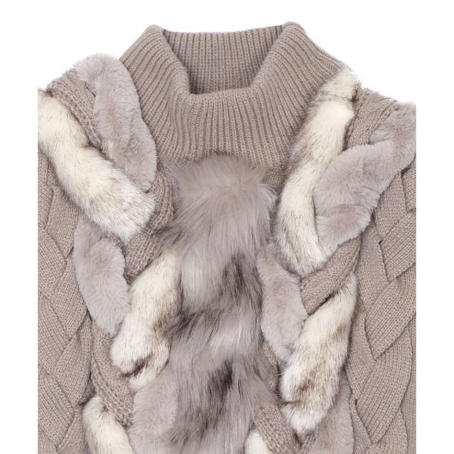 Ameri VINTAGE(アメリヴィンテージ)の完売ニット FUR BRAID CABLE KNIT レディースのトップス(ニット/セーター)の商品写真