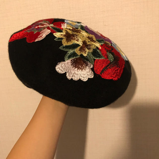 SPINNS(スピンズ)の刺繍 ベレー帽 レディースの帽子(ハンチング/ベレー帽)の商品写真