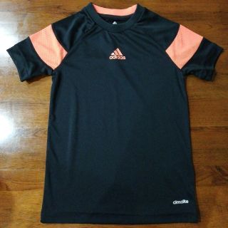 アディダス(adidas)のadidas　Tシャツ130(Tシャツ/カットソー)