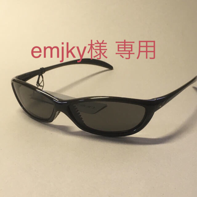 NIKE(ナイキ)の【新品】NIKEスポーツサングラス FR0054-001 メンズのファッション小物(サングラス/メガネ)の商品写真