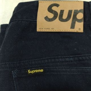 シュプリーム(Supreme)の☆【美品】☆supreme チノパン ネイビー　w30(チノパン)