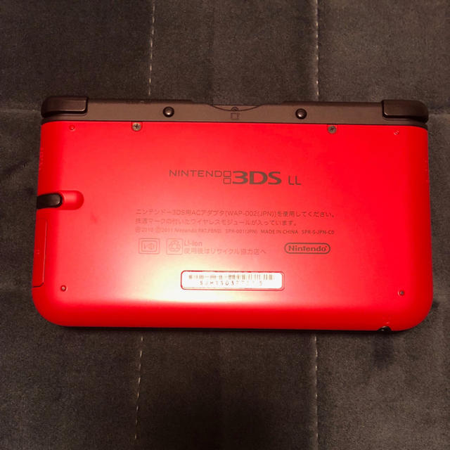 ニンテンドー3DS(ニンテンドー3DS)の任天堂 3DSLL  ソフトおまけ付き エンタメ/ホビーのゲームソフト/ゲーム機本体(携帯用ゲーム機本体)の商品写真