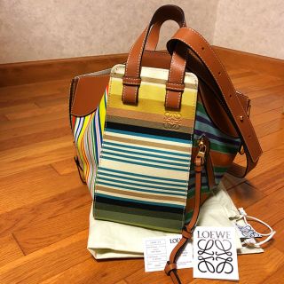 ロエベ(LOEWE)のロエベ ハンモック マルチカラー🌈(ショルダーバッグ)