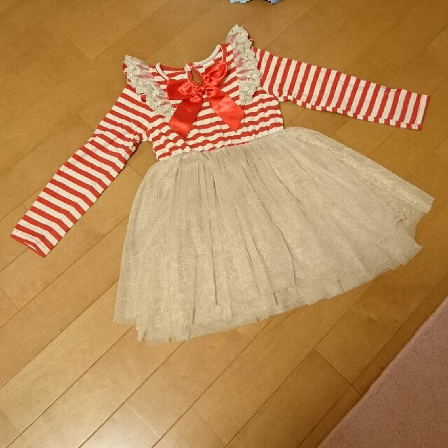 値下げ　ﾎﾞｰﾀﾞｰ　ﾁｭﾁｭ　ﾜﾝﾋﾟｰｽ 赤　新品　韓国　11(120) キッズ/ベビー/マタニティのキッズ服女の子用(90cm~)(ワンピース)の商品写真