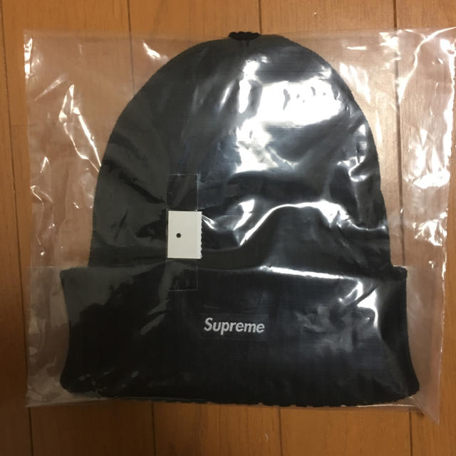 Supreme(シュプリーム)のsupreme ビーニー  メンズの帽子(ニット帽/ビーニー)の商品写真