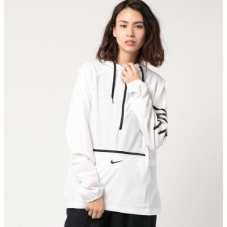 ナイキ(NIKE)の最終値下げ！！ NIKE＊トレーニング ジャケット パッカブル 美品(ナイロンジャケット)