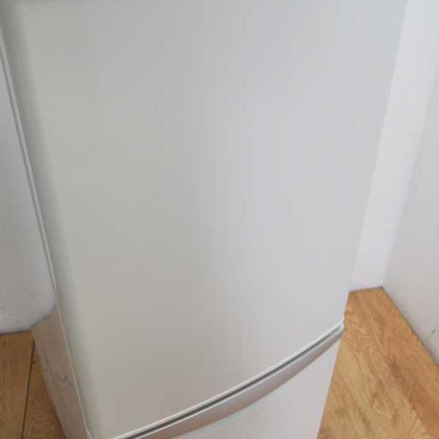 ホワイトカラー ボトムフリーザー 頑丈ガラス棚 冷蔵庫 IL62 - 2