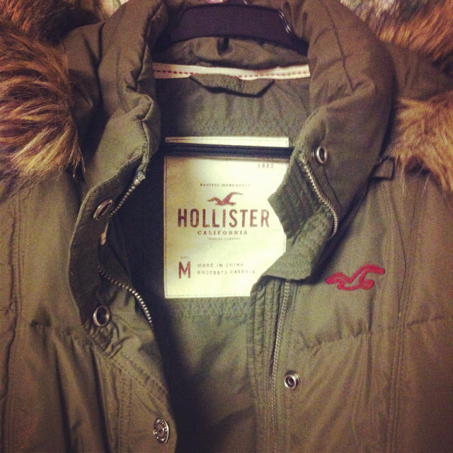 Hollister(ホリスター)のHOLLISTER♡カーキダウン レディースのジャケット/アウター(ダウンジャケット)の商品写真