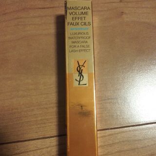 イヴサンローランボーテ(Yves Saint Laurent Beaute)のマスカラ　ヴォリューム　エフォシル　WP 1(マスカラ)