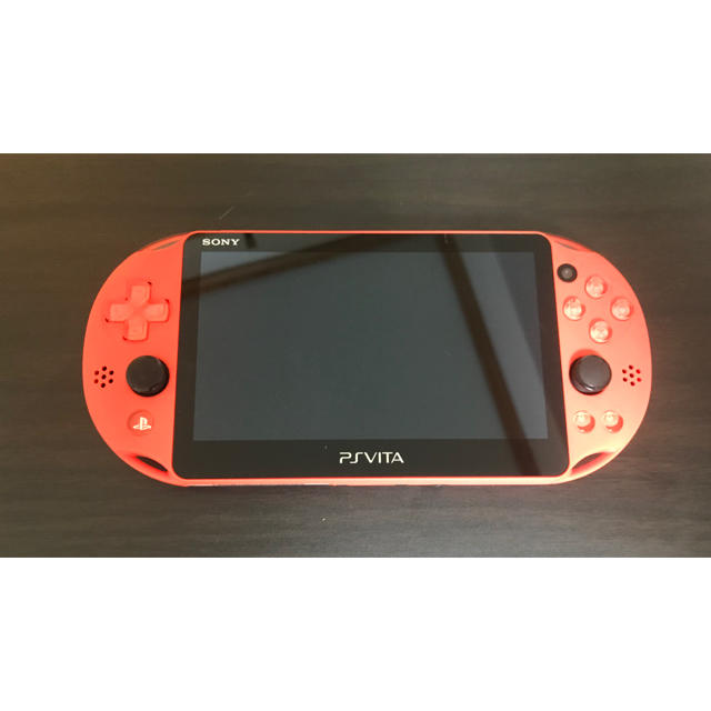 PlayStation Vita(プレイステーションヴィータ)のPSvita neon orange エンタメ/ホビーのゲームソフト/ゲーム機本体(携帯用ゲーム機本体)の商品写真