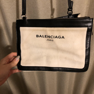 バレンシアガ(Balenciaga)のバレンシアガ ショルダーバッグ(ショルダーバッグ)