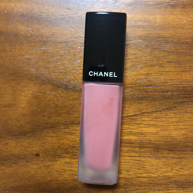 CHANEL(シャネル)のCHANEL ルージュアリュールインク★140 人気色！ コスメ/美容のベースメイク/化粧品(リップグロス)の商品写真