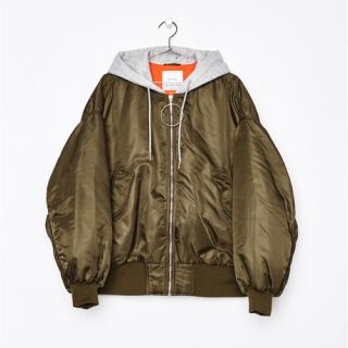 ベルシュカ(Bershka)のフード付きオーバーサイズMA-1(ブルゾン)