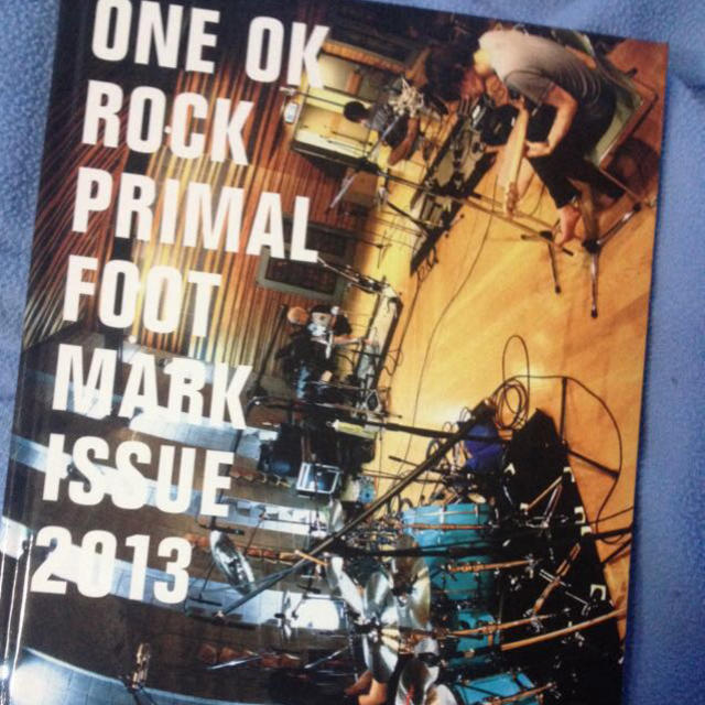 ONE OK ROCK(ワンオクロック)のONE OK ROCK 写真集 エンタメ/ホビーのエンタメ その他(その他)の商品写真