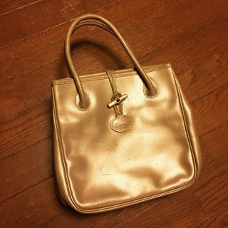 ロンシャン(LONGCHAMP)のLONGCHAMP ロンシャン フランス製レザー シャンパンゴールドトートバッグ(トートバッグ)