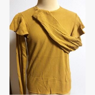 ザラ(ZARA)の秋冬 NEW❤︎ZARA マスタードイエロー長袖リブTシャツ 長袖トップ肩フリル(Tシャツ(長袖/七分))