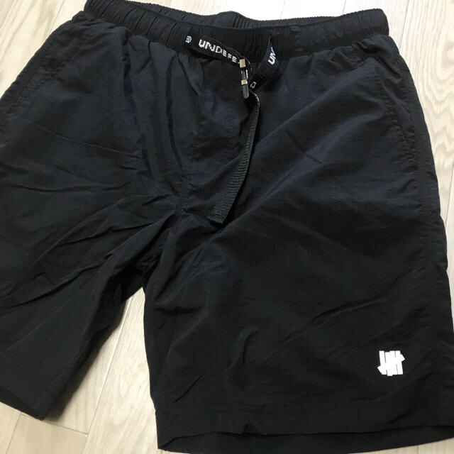 UNDEFEATED(アンディフィーテッド)のUNDEFEATED SWIM TRUNK(50003) メンズのパンツ(ショートパンツ)の商品写真