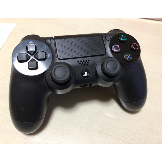 PlayStation4(プレイステーション4)のPS4 コントローラー 専用 エンタメ/ホビーのゲームソフト/ゲーム機本体(家庭用ゲーム機本体)の商品写真