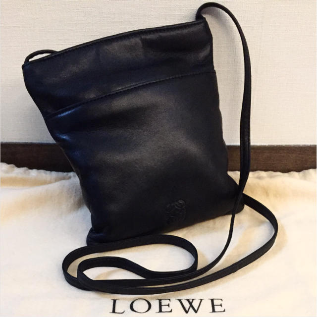 LOEWE - 【ともきち様専用】ロエベ アナグラム型押し ナッパレザー ショルダーバッグ の通販 by HA's shop｜ロエベならラクマ