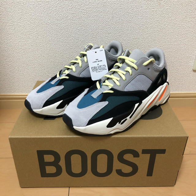 yeezy boost 700 wave runner 26.5