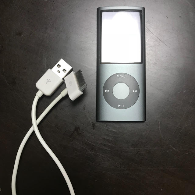 Apple(アップル)のipod nano 第4世代 8GB スマホ/家電/カメラのオーディオ機器(ポータブルプレーヤー)の商品写真