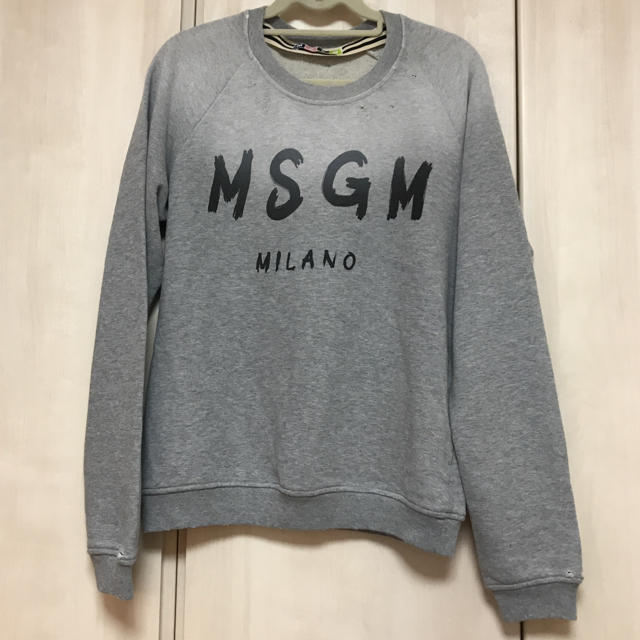 MSGM(エムエスジイエム)のMSGM ダメージ加工 スウェットＳサイズ レディースのトップス(トレーナー/スウェット)の商品写真