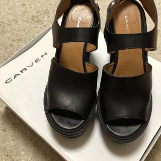 カルヴェン(CARVEN)の夏子様カルヴェン37.24cm定価7万６千円。美品！定価76000円！カルヴェン(サンダル)