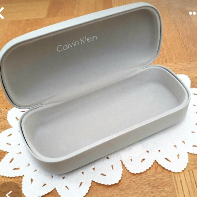 Calvin Klein(カルバンクライン)のCalvin Klein サングラスケース レディースのファッション小物(サングラス/メガネ)の商品写真