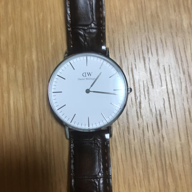 Daniel Wellington(ダニエルウェリントン)のPH様専用  ダニエルウエリントン   クラシック  ホワイト・シルバー レディースのファッション小物(腕時計)の商品写真