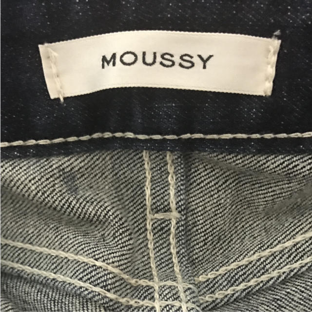 moussy(マウジー)のmoussy 24inch インディゴ カットオフ  アンクル丈  スキニー レディースのパンツ(クロップドパンツ)の商品写真