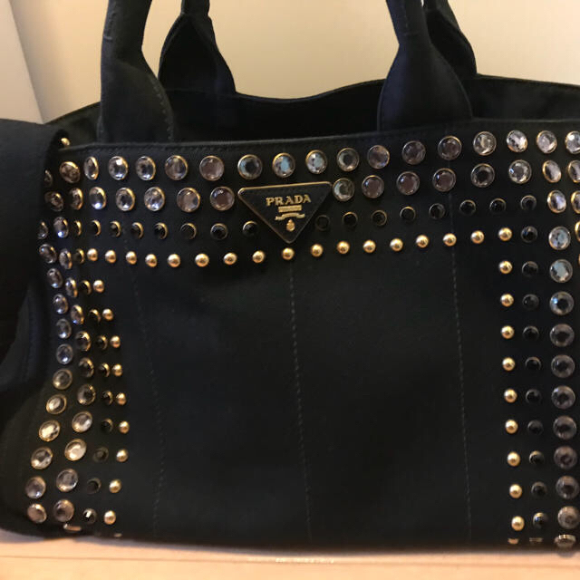 PRADA - みにおん