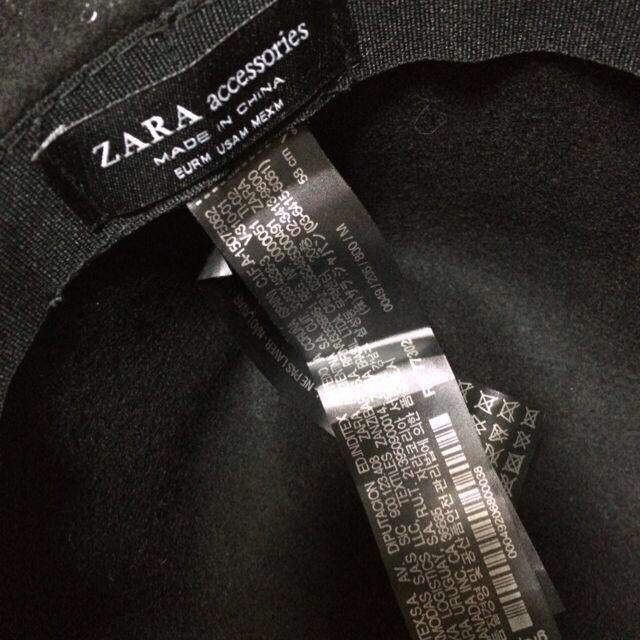 ZARA(ザラ)の新品  ZARA♡人気 黒バット♡ レディースの帽子(ハット)の商品写真