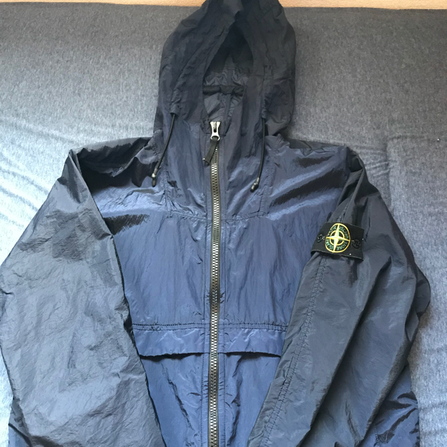 STONE ISLAND(ストーンアイランド)のストーンアイランド ナイロンメタル ジップパーカー メンズのジャケット/アウター(ナイロンジャケット)の商品写真