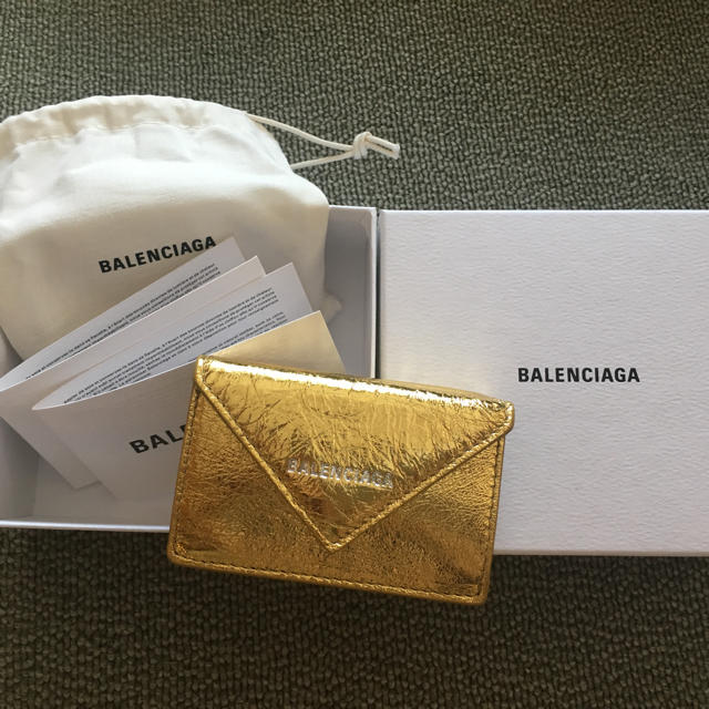 専用 Balenciaga(バレンシアガ) ミニペーパーウォレット ゴールド