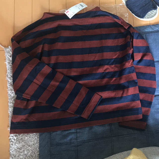 UNIQLO(ユニクロ)の新品ボーダークロップドモックネックＴ レディースのトップス(カットソー(長袖/七分))の商品写真