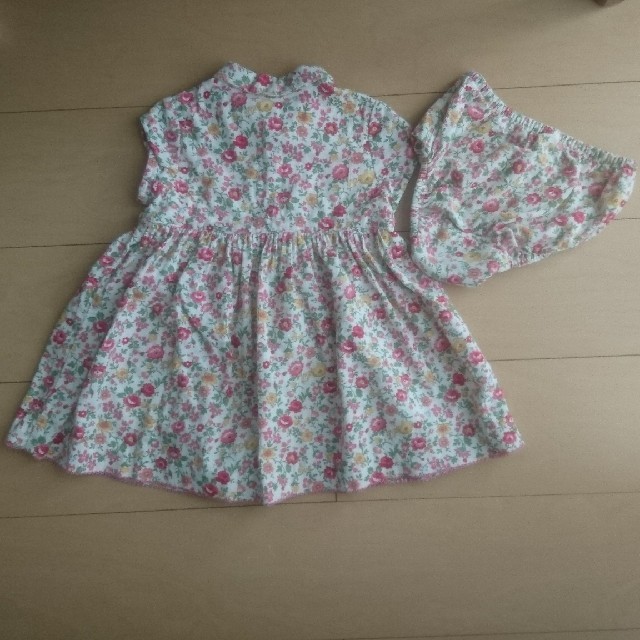 babyGAP(ベビーギャップ)のベビー服  babygap 花柄コーデュロイワンピース パンツ付 80～90  キッズ/ベビー/マタニティのキッズ服女の子用(90cm~)(ワンピース)の商品写真