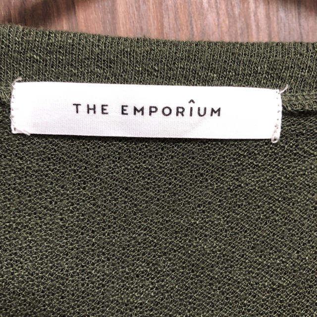 THE EMPORIUM(ジエンポリアム)のTHE EMPORIUM カーディガン レディースのトップス(カーディガン)の商品写真