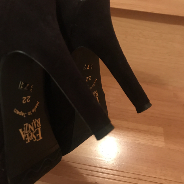 ESPERANZA(エスペランサ)の美品 ブラック パンプス レディースの靴/シューズ(ハイヒール/パンプス)の商品写真