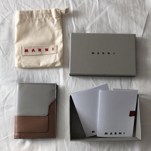 Marni(マルニ)のパイナップル様専用 Marni ミニ財布 レディースのファッション小物(財布)の商品写真