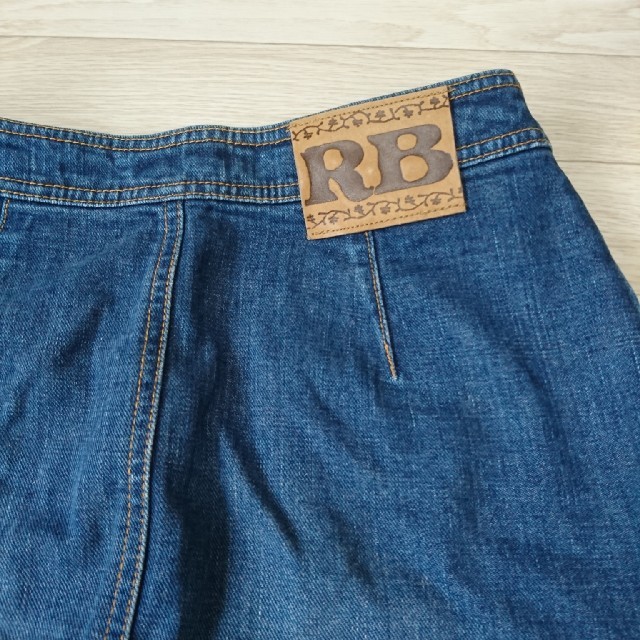 ROSE BUD(ローズバッド)のROSE BUD デニムスカート レディースのスカート(ひざ丈スカート)の商品写真