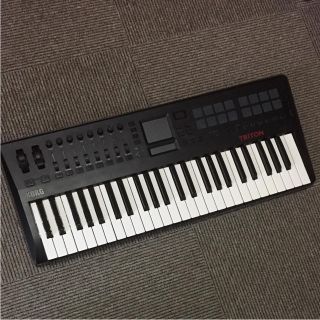 コルグ(KORG)のKORG TRITON taktile 49 MIDIキーボード(キーボード/シンセサイザー)