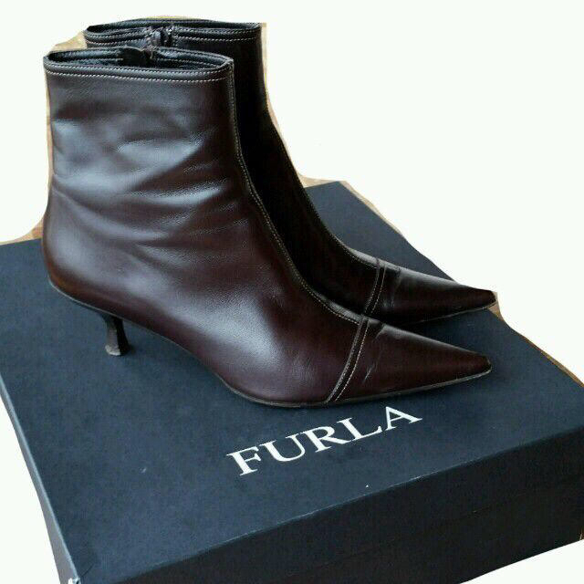Furla(フルラ)のFURLAショートブーツ レディースの靴/シューズ(ブーツ)の商品写真