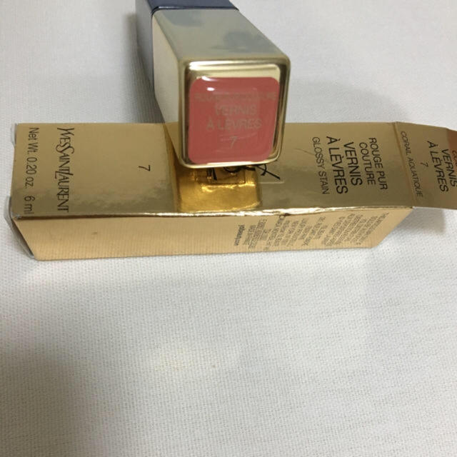 新品 YSL 口紅 NO.7 コスメ/美容のベースメイク/化粧品(口紅)の商品写真