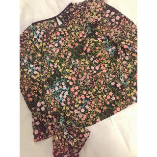 ザラ(ZARA)のZARA 花柄トップス(シャツ/ブラウス(長袖/七分))