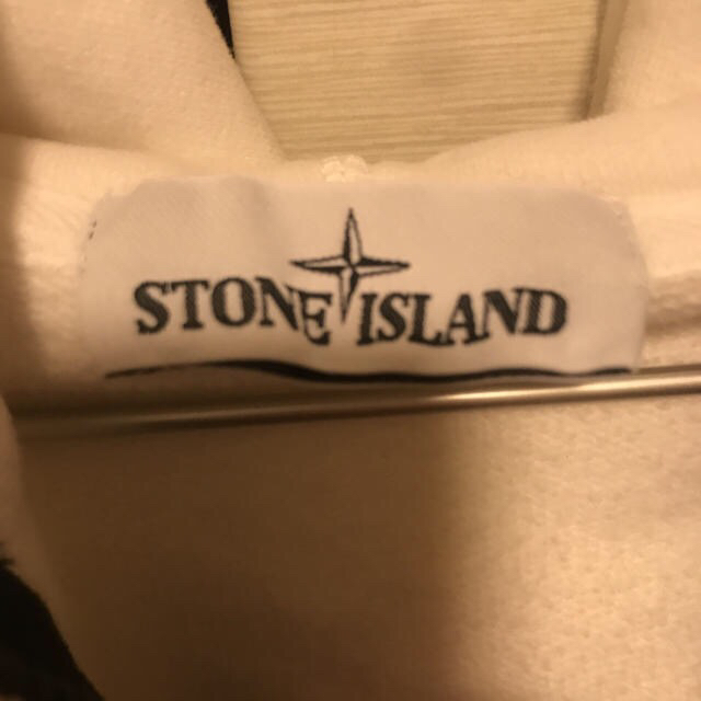 STONE ISLAND(ストーンアイランド)のストーンアイランド パーカー メンズのトップス(パーカー)の商品写真