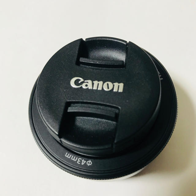 Canon eos M100 パンケーキレンズ付属付き