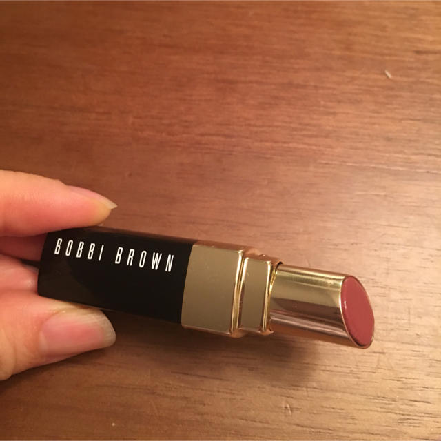 BOBBI BROWN(ボビイブラウン)のBOBBI BROWN オイルインフューズドリップカラー デザートローズ 06 コスメ/美容のベースメイク/化粧品(口紅)の商品写真