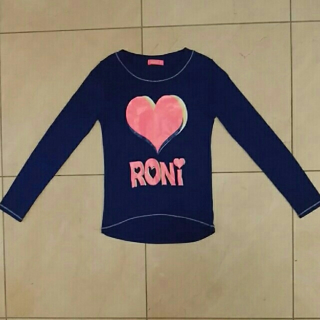 RONI(ロニィ)のRONI  長袖カットソー   サイズML  ブルー キッズ/ベビー/マタニティのキッズ服女の子用(90cm~)(Tシャツ/カットソー)の商品写真