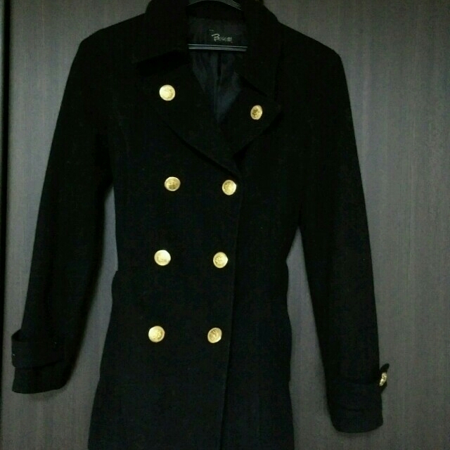 黒コート レディースのジャケット/アウター(トレンチコート)の商品写真