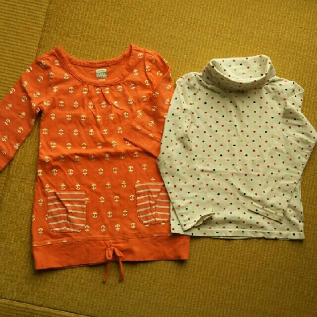 H&M(エイチアンドエム)の美品ブランド95 キッズ/ベビー/マタニティのキッズ服女の子用(90cm~)(Tシャツ/カットソー)の商品写真